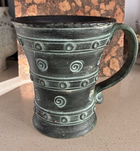 Large spanish pottery - ,