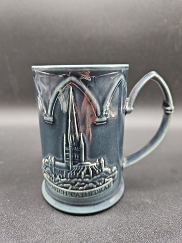Holkham pottery norwich - holkham,